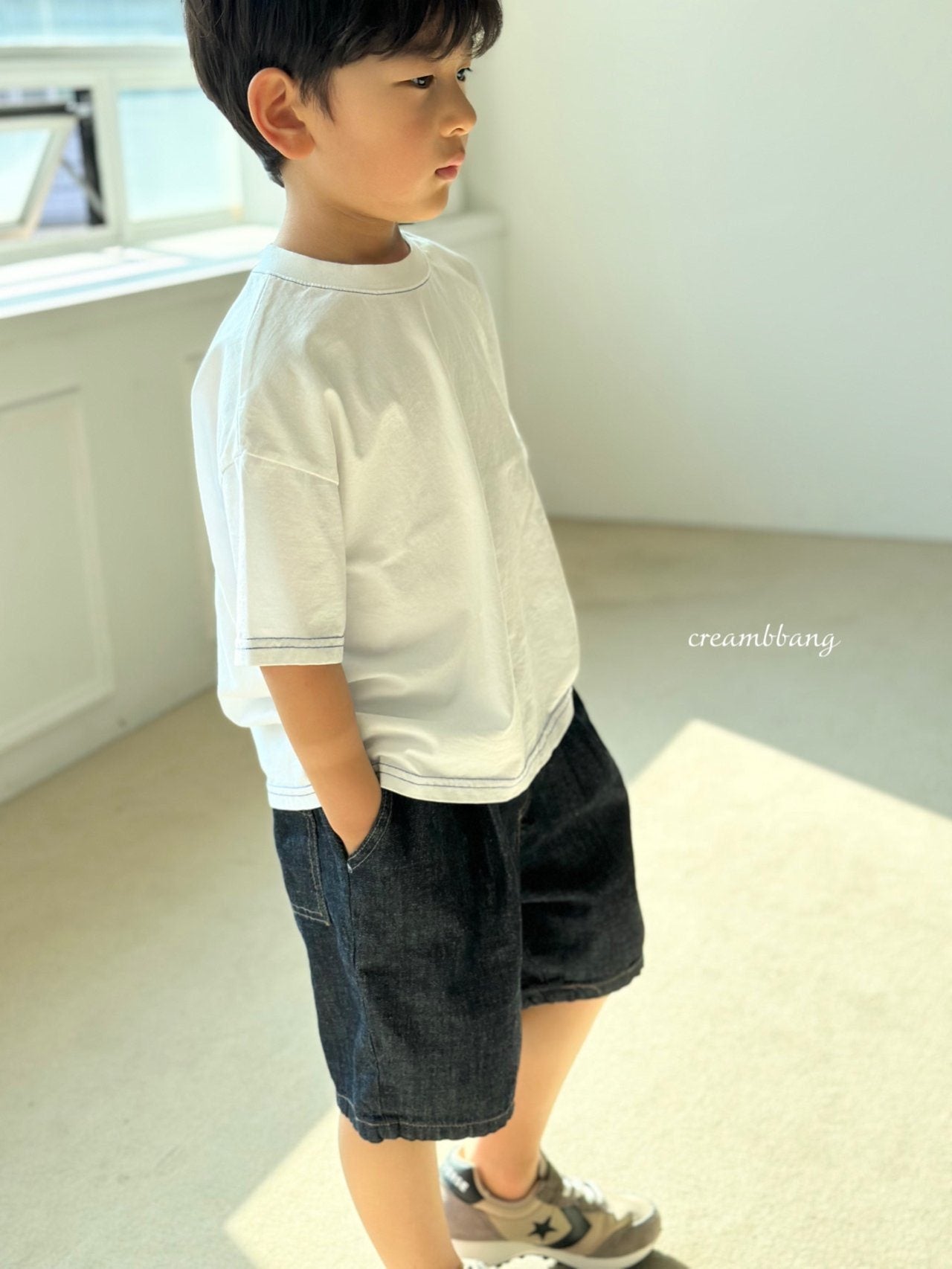[PRE-ORDER] Charming Pin-Tuck Denim Pants