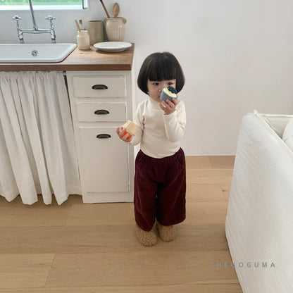 [PRE-ORDER] Cozy Turtleneck T-Shirts