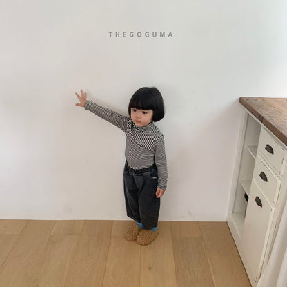 [PRE-ORDER] Cozy Turtleneck T-Shirts