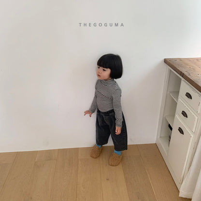 [PRE-ORDER] Cozy Turtleneck T-Shirts