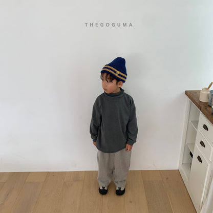 [PRE-ORDER] Solid Span Turtleneck T-Shirts