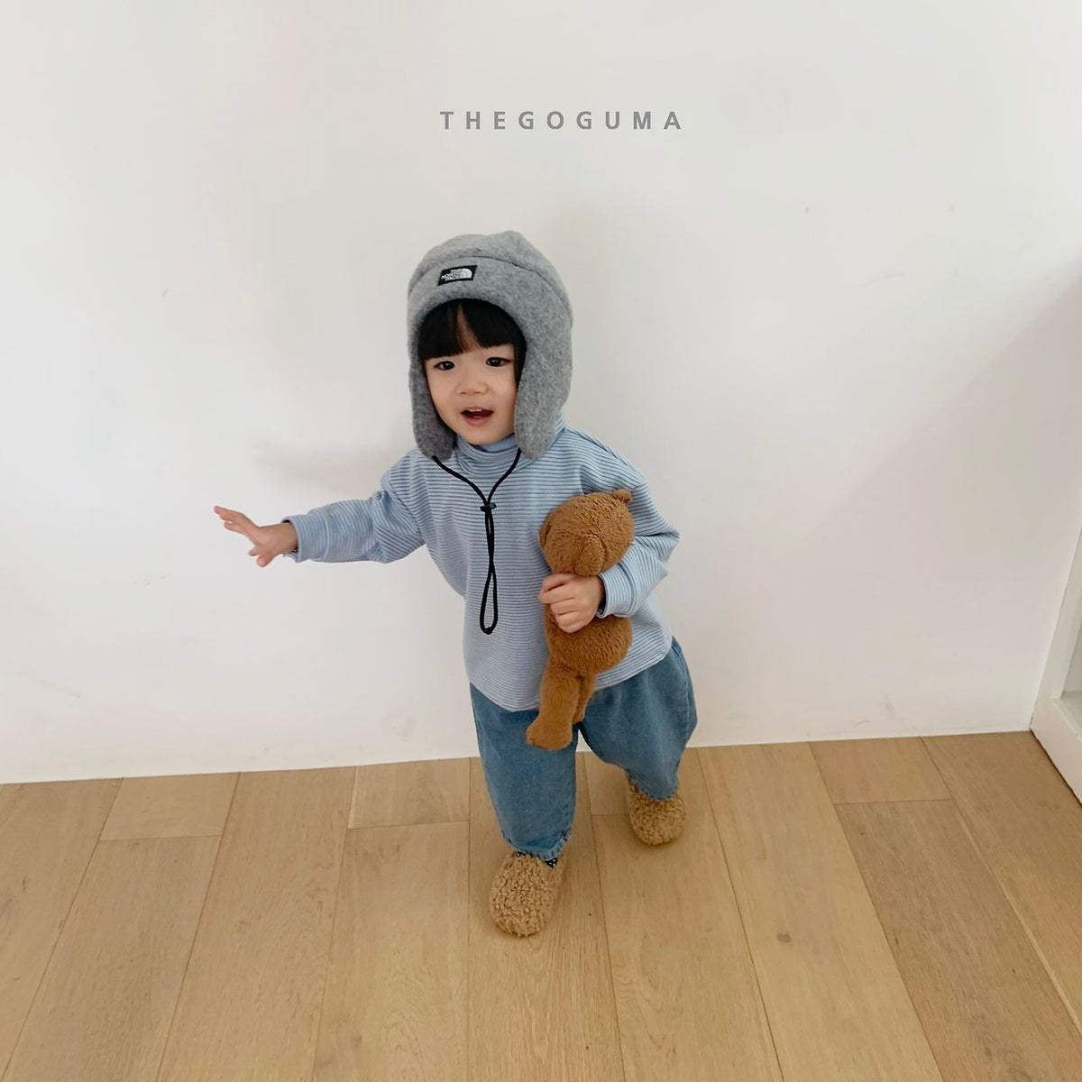 [PRE-ORDER] Stripe Turtleneck T-Shirts