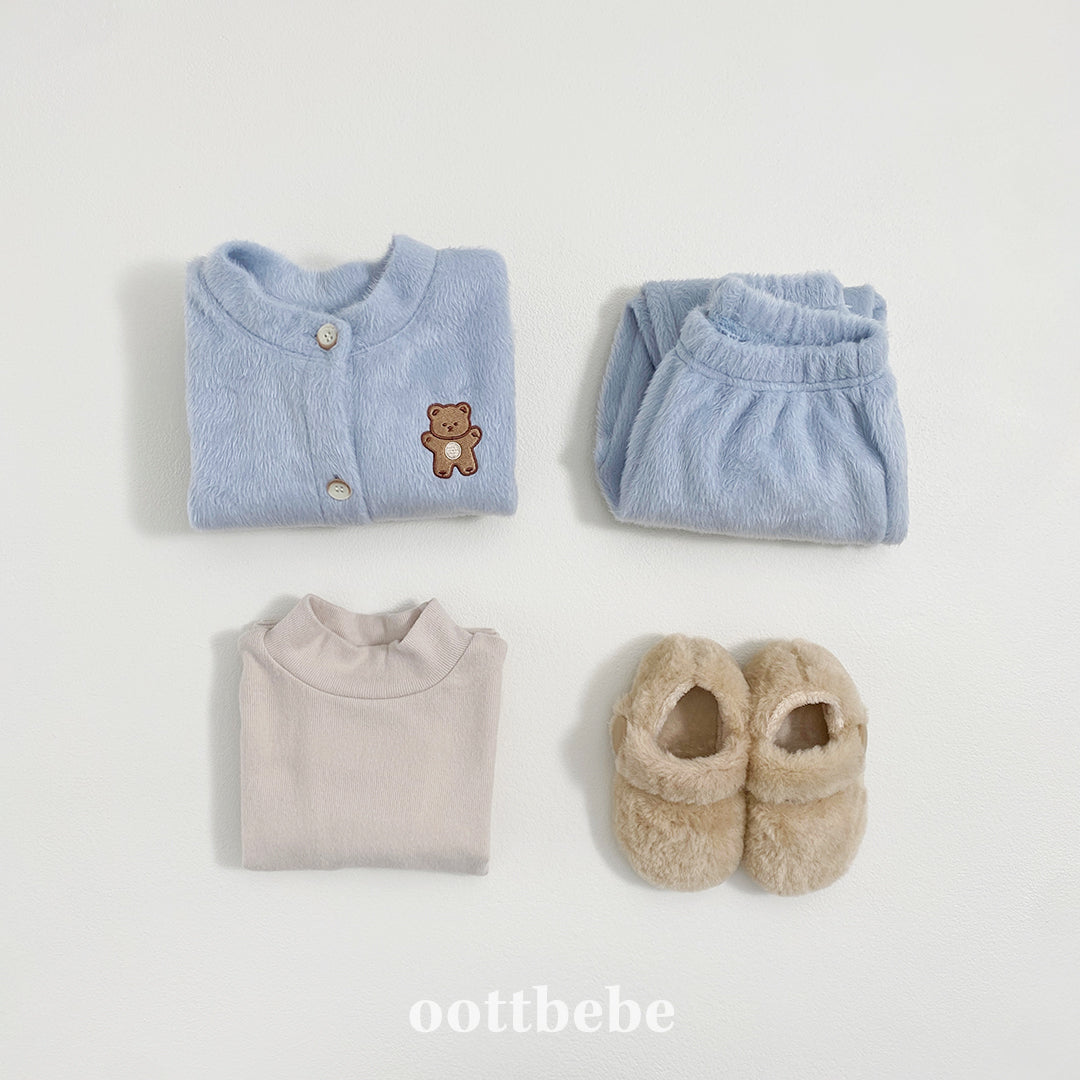 [PRE-ORDER] Modal Ribbed Turtleneck T-Shirts