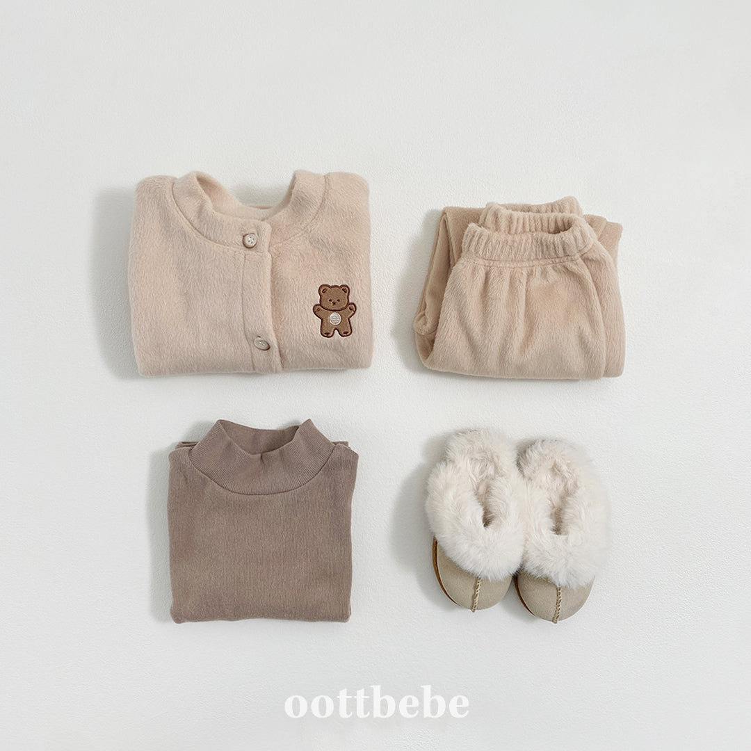 [PRE-ORDER] Modal Ribbed Turtleneck T-Shirts