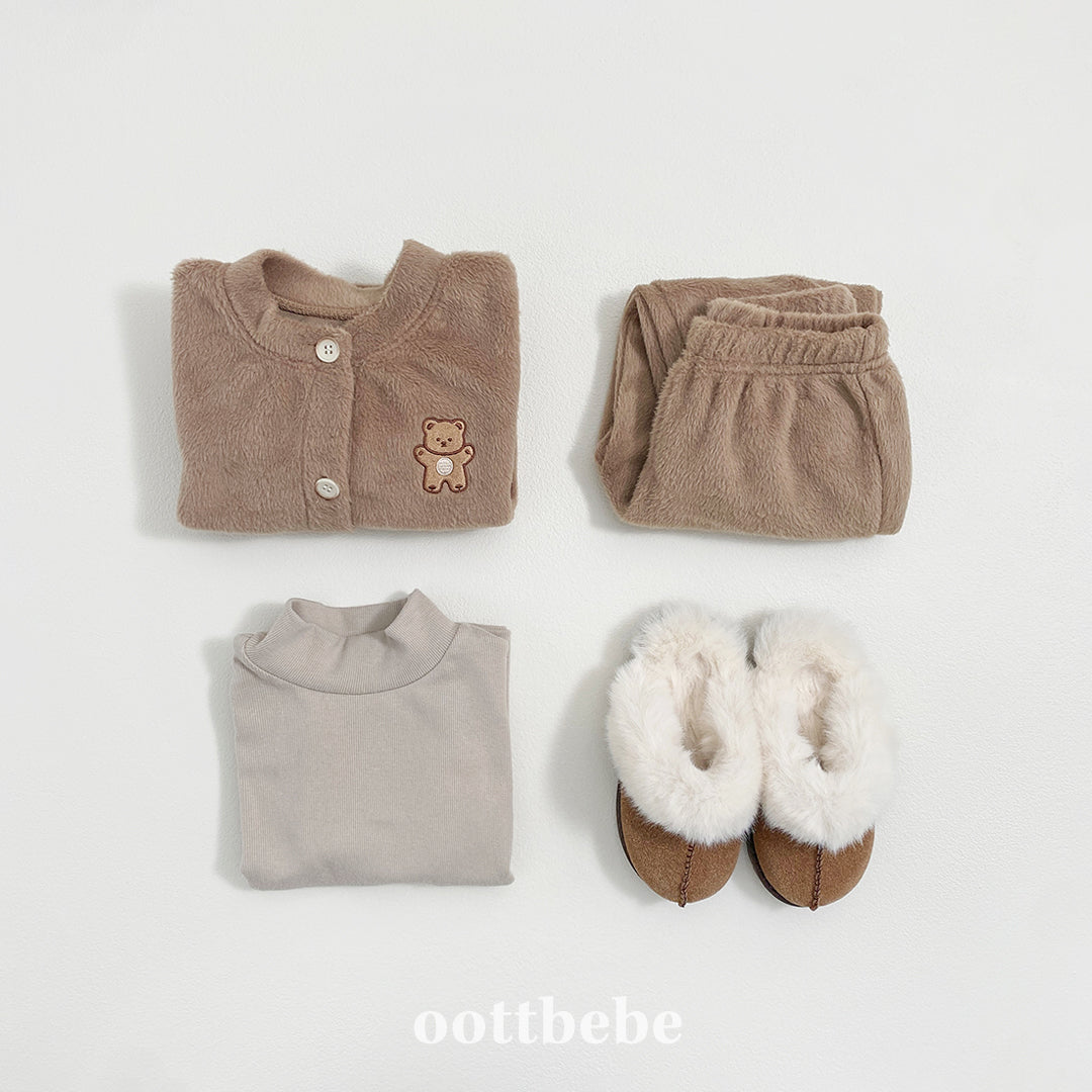 [PRE-ORDER] Modal Ribbed Turtleneck T-Shirts