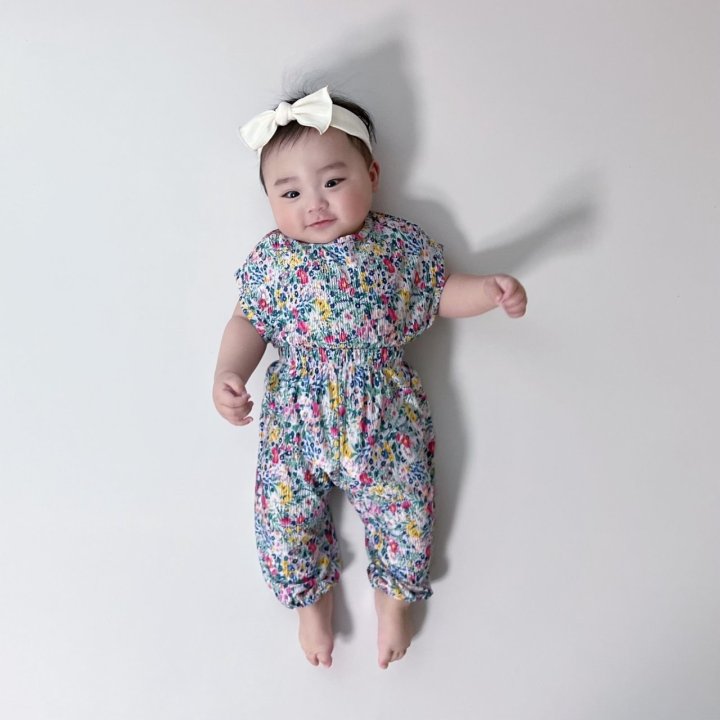 [PRE-ORDER] Mont Blanc Pleats Top Bottom Set