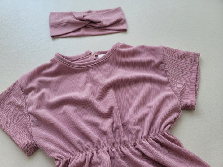 [PRE-ORDER] Cool Pleats Body Suit + Hair Band Set