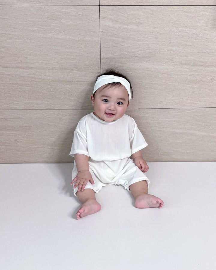 [PRE-ORDER] Cool Pleats Body Suit + Hair Band Set