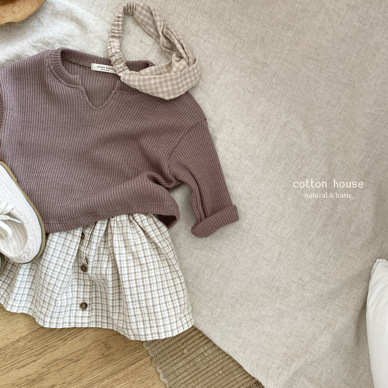 V Neck T-Shirt [Cocoa/S(2-3yr)]