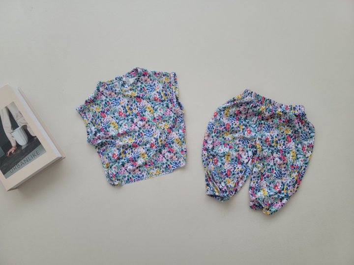 [PRE-ORDER] Mont Blanc Pleats Top Bottom Set