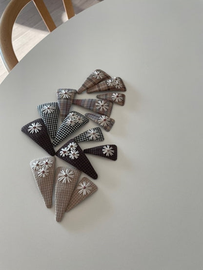 Check Embroidery Hair Pin